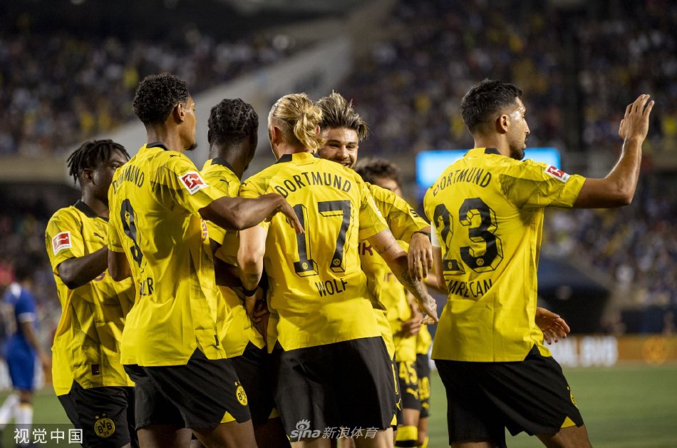 攻展露锋芒 攻展露锋芒